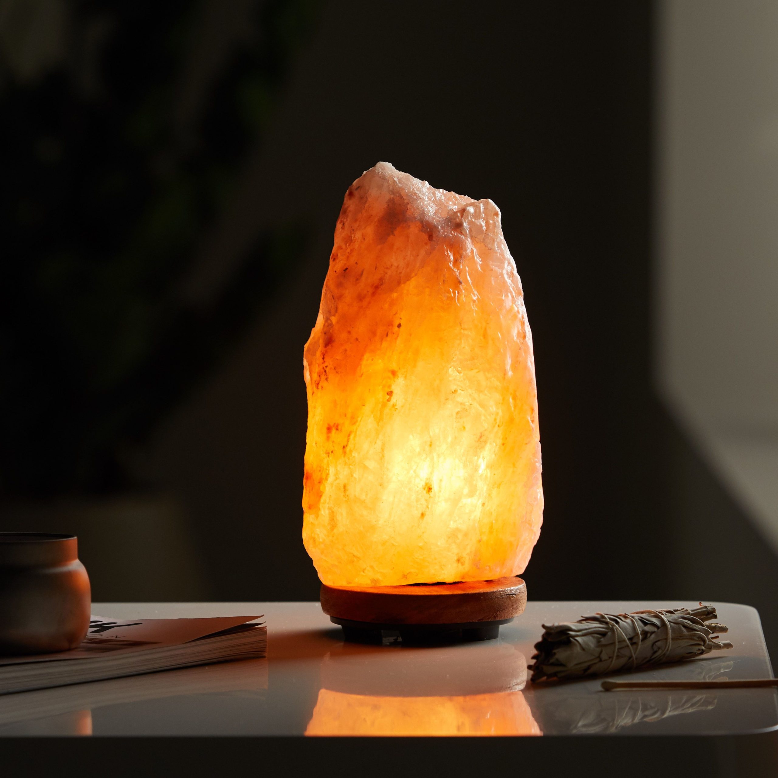 Natural Salt Lamo, Salt Lamp, Rock Salt, Himalayan Salt Lamp